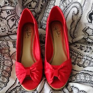 New Never Worn - Life Stride Red Wedge Shoes with Bow Detail